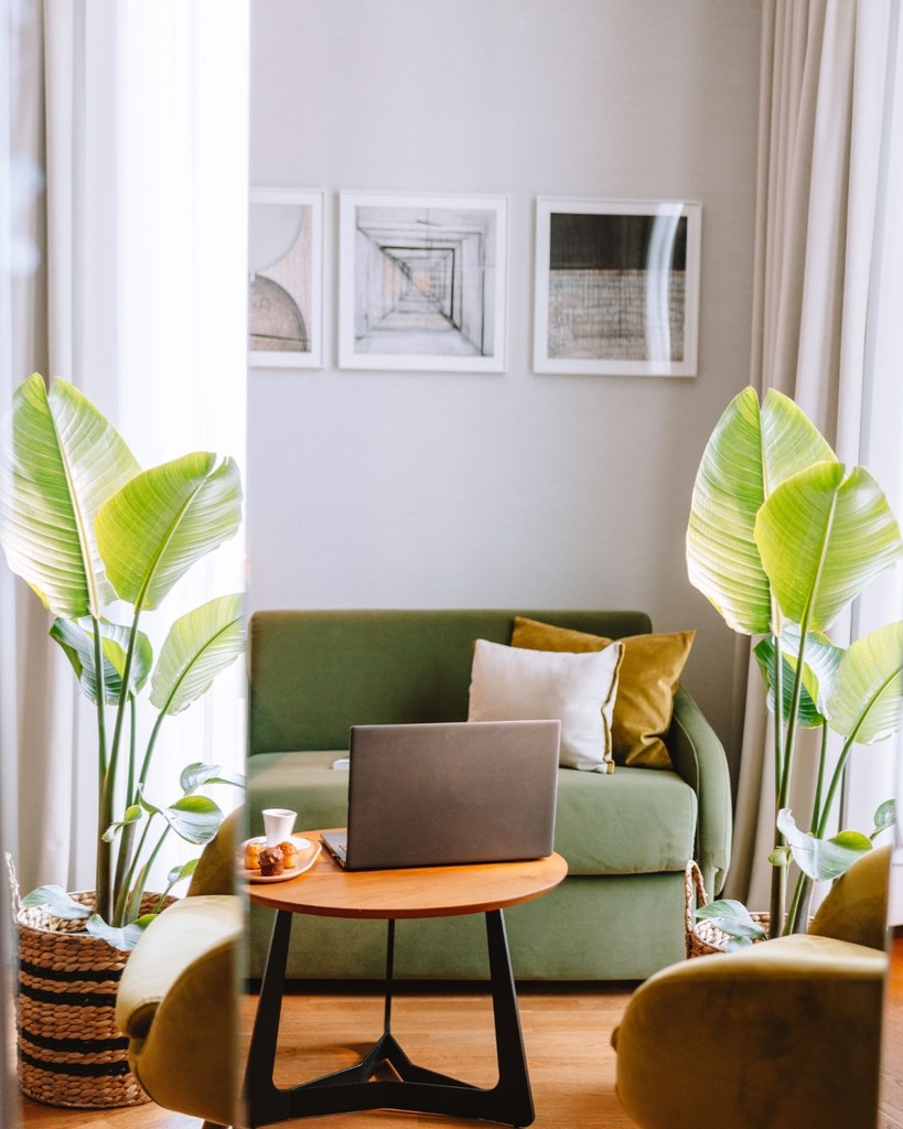 A well-designed space makes all the difference. Whether you're catching up on emails or unwinding after a long day, every detail is curated to enhance our guests' stay💻

#ElectraExperience #PureGreekHospitality #ElectraHotels