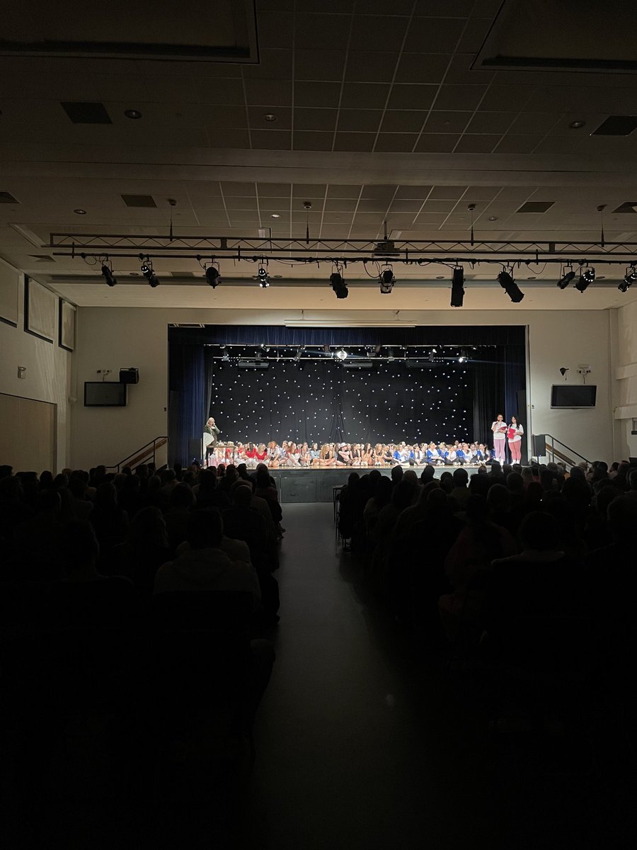 Fab night on Monday at the Falkirk Schools Dance Competition🕺🏼🪩
The @LarbertDance pupils did absolutely amazing, so proud!💙

Junior intermediate - 🥈
Junior advanced - 🥇(&amp; best costume🎭)
Senior advanced - 🥉
Senior advanced - 🥇
Soloist (Emily McQ) - best overall performer🩰