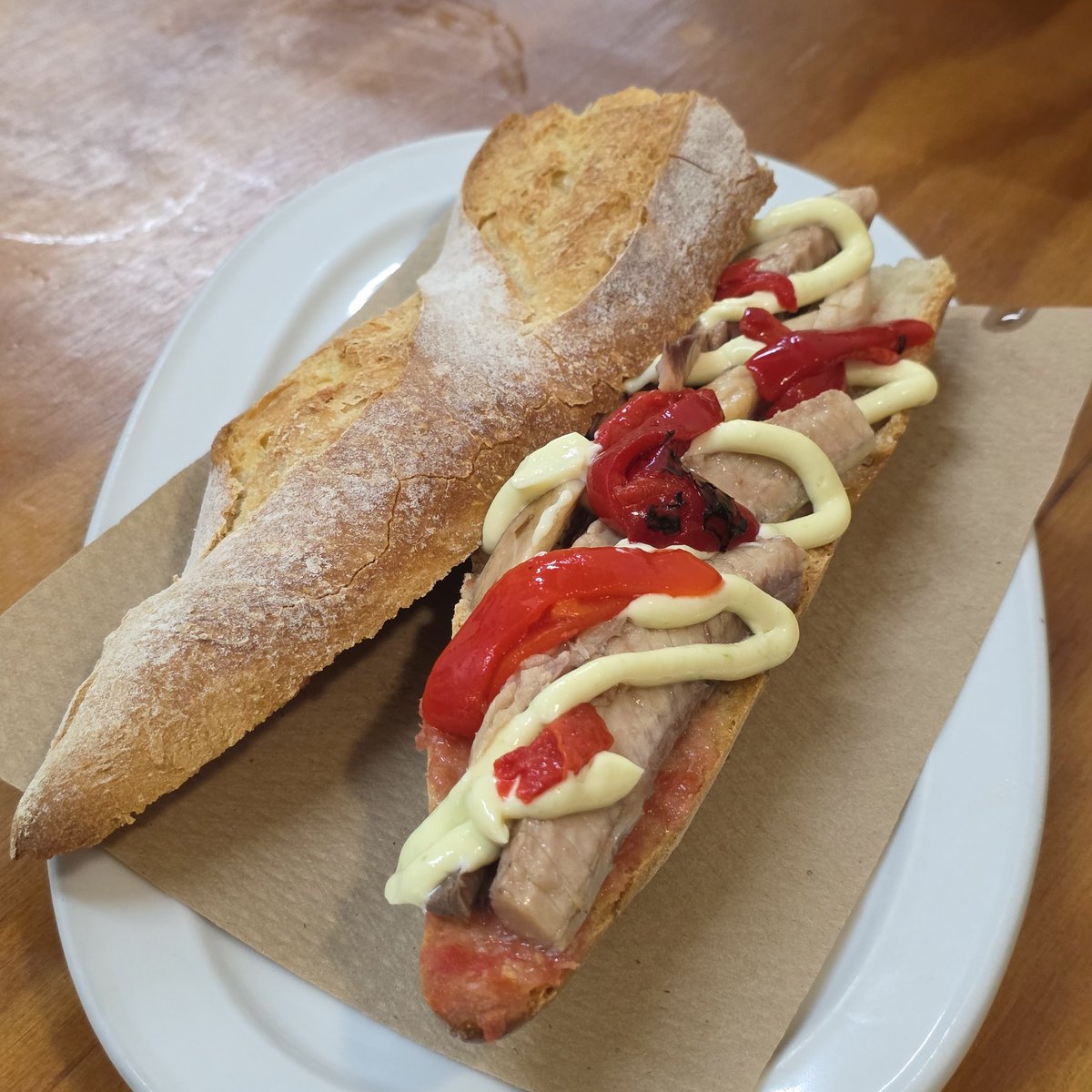 Bodega Montferry (@bodegamontferry) on Twitter photo Bon dia per avui entrepĂ de verat amb pebrot del piquillo i maionesa de wasabi. Salut <a href="/DO_sants/">D.O. Sants</a> #entrepadeldia Bon dia per avui entrepĂ de verat amb pebrot del piquillo i maionesa de wasabi. Salut <a href="/DO_sants/">D.O. Sants</a> #entrepadeldia