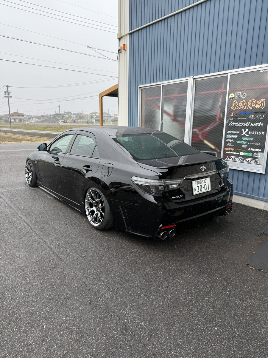 車完成した！

9.5j通しからリアのみ10.5jに変更
バネレート変えて前後フェンダー爪処理
前後t-demandアームにてキャンバー6度に！

zerozero8さんにてかっこよく仕上げてもらいました‼️