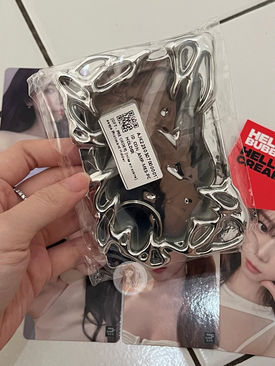 whereislouu's tweet photo. WTS Aespa x Mise En Scene udah gaada lagi ya di official nya
1 set photocard isi 4 member : 140rb (avail 2 set)
1 pcs photo holder (got it from mise en scene x aespa) : 70rb 
Ready INA, bisa shopee +admin 15% (boleh split payment)
DM for order 😊 https://t.co/A94ABgODWE