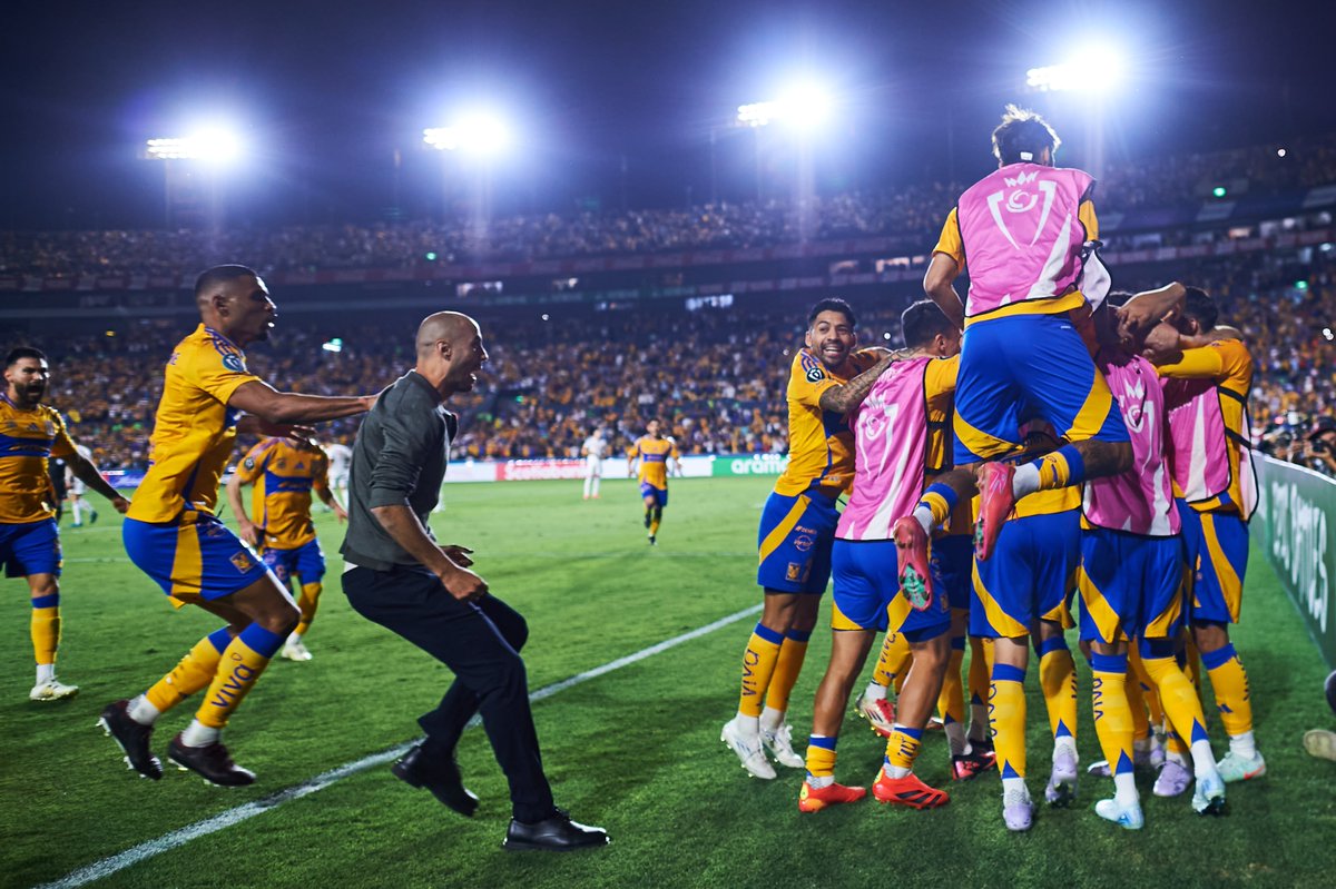 SancadillaNorte's tweet photo. Los Tigres de Guido. https://t.co/3MAg6Q2Qdj