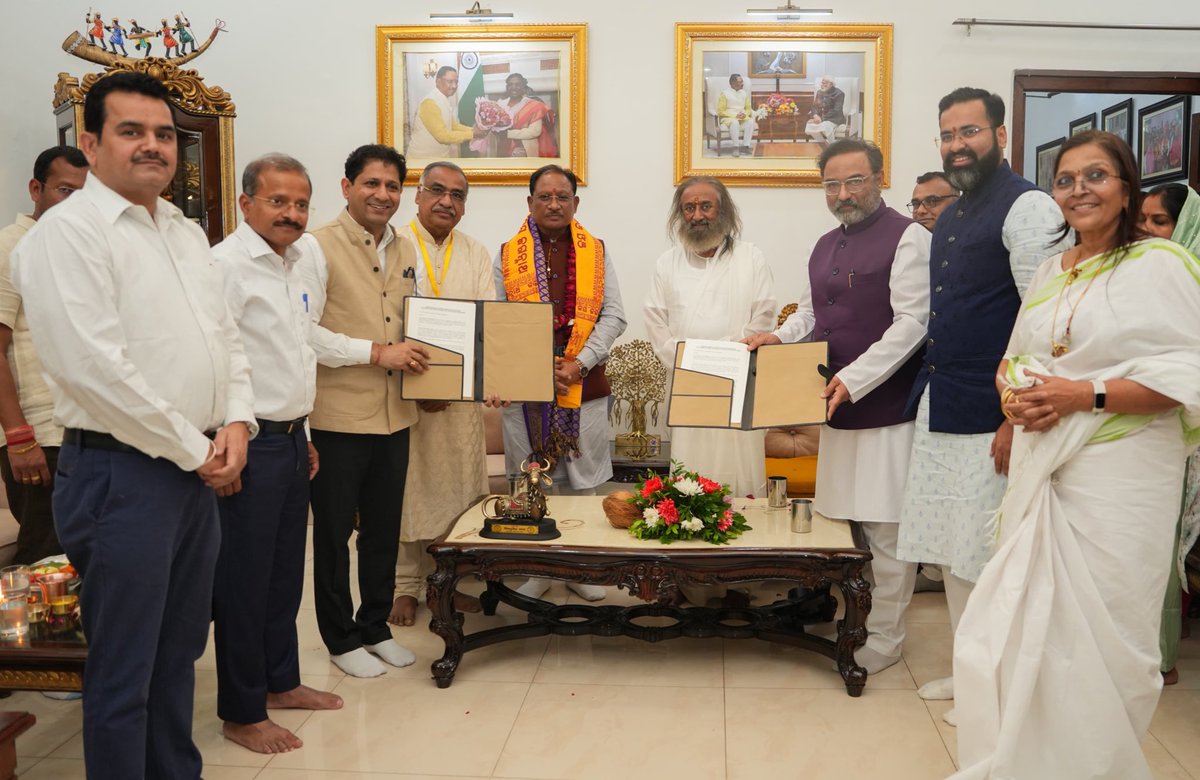 Gurudev Sri Sri Ravi Shankar (@gurudev) on Twitter photo Under an MoU, the Chhattisgarh government will collaborate with <a href="/ArtofLiving/">The Art of Living</a> to implement various development projects and create job opportunities for the youth.
<a href="/ChhattisgarhCMO/">CMO Chhattisgarh</a>
<a href="/artofliving_sp/">The Art of Living Social Projects</a> Under an MoU, the Chhattisgarh government will collaborate with <a href="/ArtofLiving/">The Art of Living</a> to implement various development projects and create job opportunities for the youth.
<a href="/ChhattisgarhCMO/">CMO Chhattisgarh</a>
<a href="/artofliving_sp/">The Art of Living Social Projects</a>