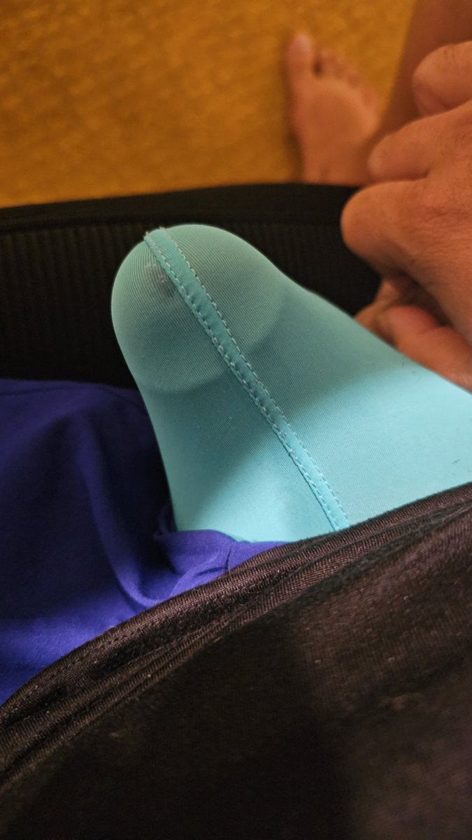 NewChasitychub's tweet photo. Love how wet i get in this thong #cocktail #thong #thongbro #Bluethong #manthong #meninthongs https://t.co/o3jBBiYMKt