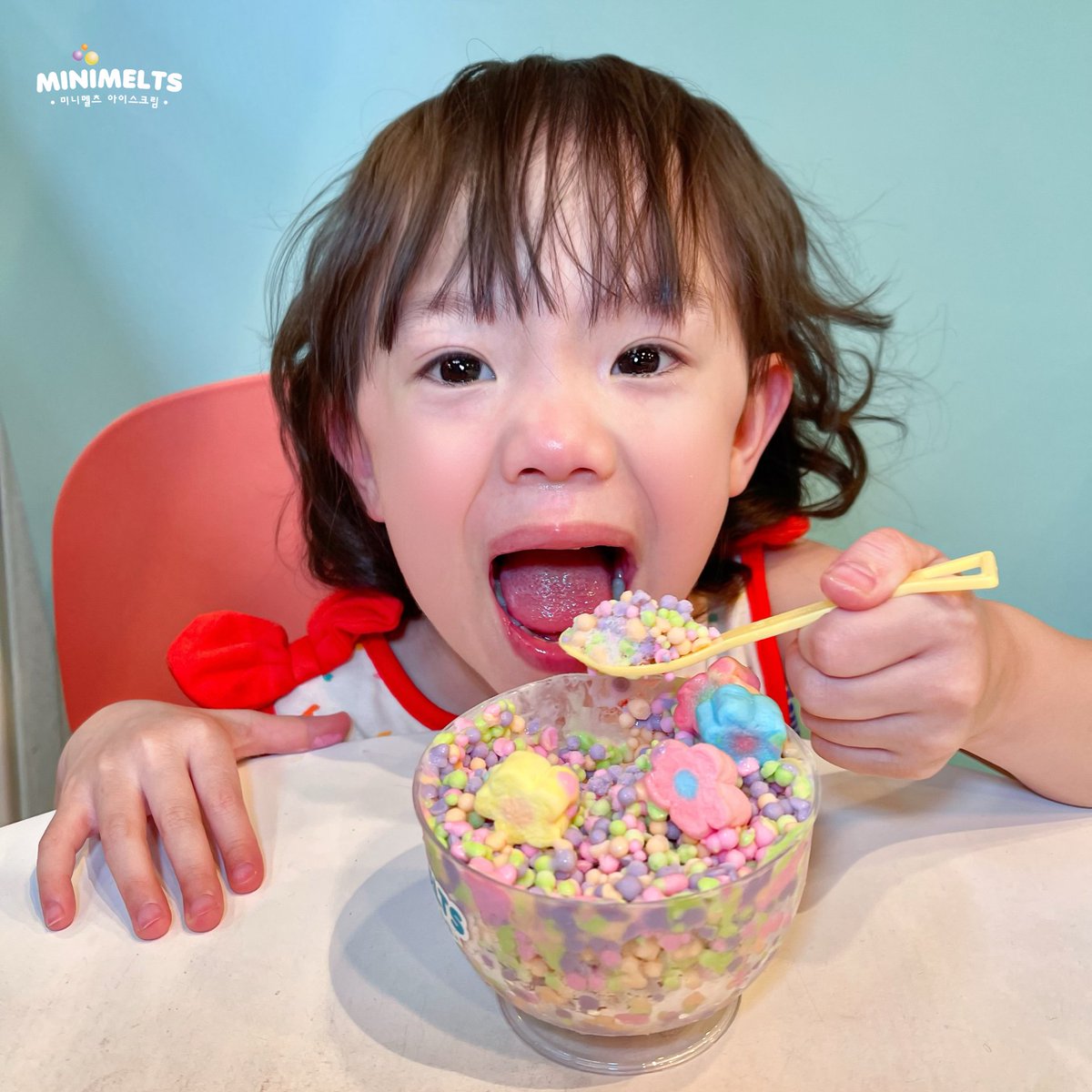 MinimeltsTH's tweet photo. รวมรอยยิ้มที่น่ารักที่สุด 📷📷
ไอศกรีมกับเด็กๆเป็นของคู่กัน ช่วงปิดเทอมนี้พาลูกๆมาเติมความสุขที่ minimelts ได้ทุกวันน้าาาา
#Minimelts_th #ไอศกรีมเม็ดจิ๋วจากเกาหลี #Summer #ปิดเทอม https://t.co/obOrLd3Wfu