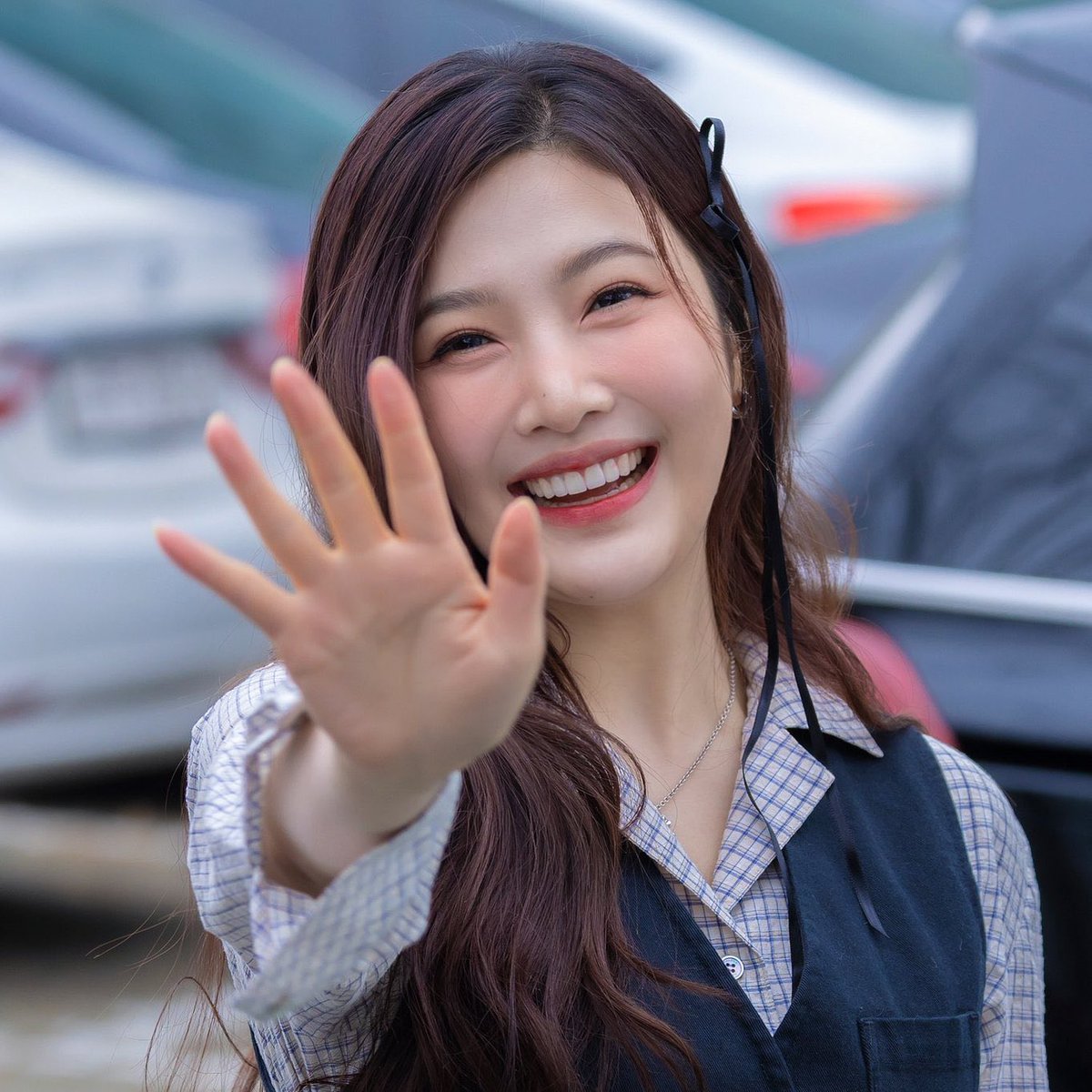 parksylooks_'s tweet photo. literally the girl she's always been #JOY #조이 🥹💚

2014                                                  2025 https://t.co/RwZwKHbw4S