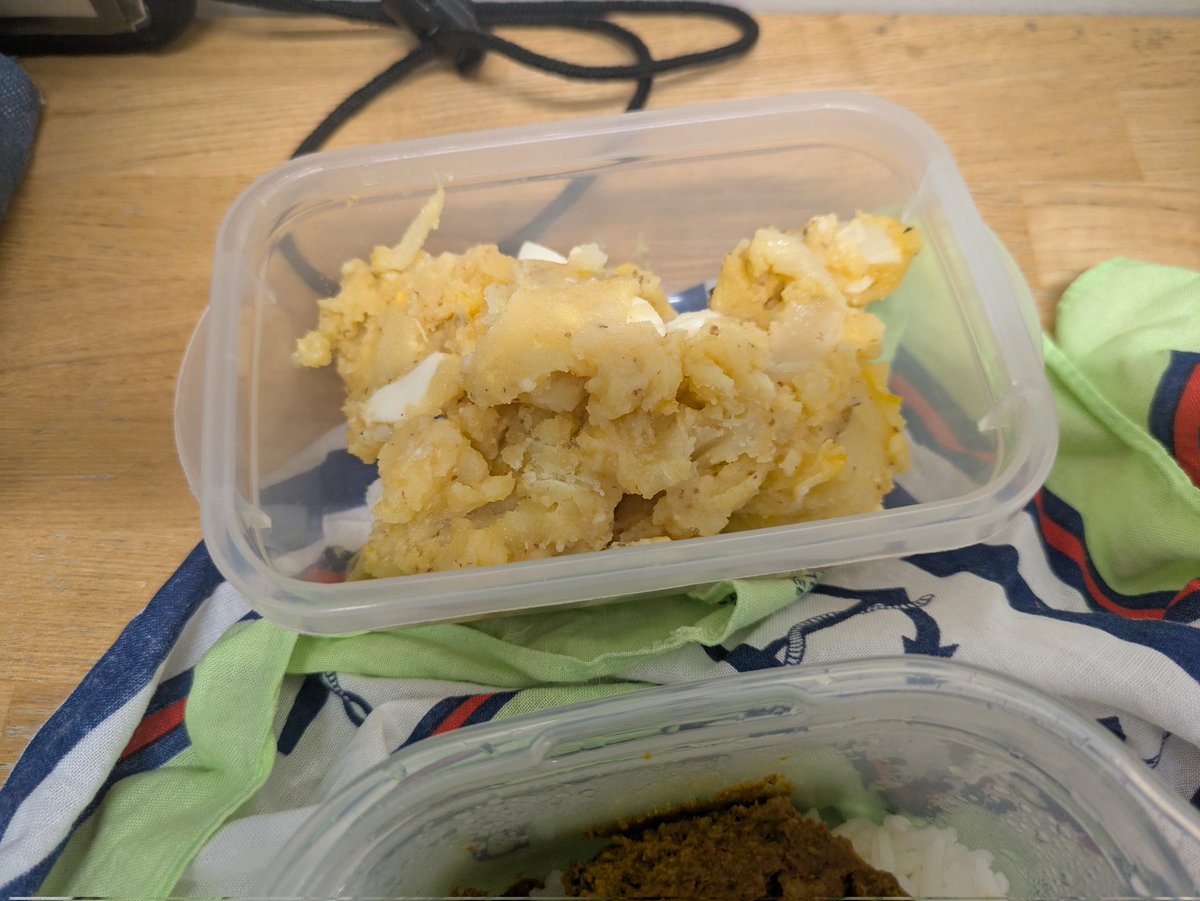 cinamon52688970's tweet image. 無水カレー171日目🍛🍛
サラポテ美味しすぎてリピートします🤤🤤
#ダイエット垢さんと繋がりたい 
#ダイエットのモチベーション 
#ダイエット一緒に頑張ってくれる人RT 
#ダイエッターさんと繋がりたい 
#ダイエット仲間募集中 
#無水カレー
#ポテト
#じゃがいも
#メークイン
#玄米
#ジャスミン米