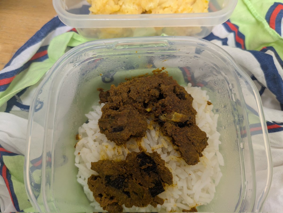 cinamon52688970's tweet image. 無水カレー171日目🍛🍛
サラポテ美味しすぎてリピートします🤤🤤
#ダイエット垢さんと繋がりたい 
#ダイエットのモチベーション 
#ダイエット一緒に頑張ってくれる人RT 
#ダイエッターさんと繋がりたい 
#ダイエット仲間募集中 
#無水カレー
#ポテト
#じゃがいも
#メークイン
#玄米
#ジャスミン米