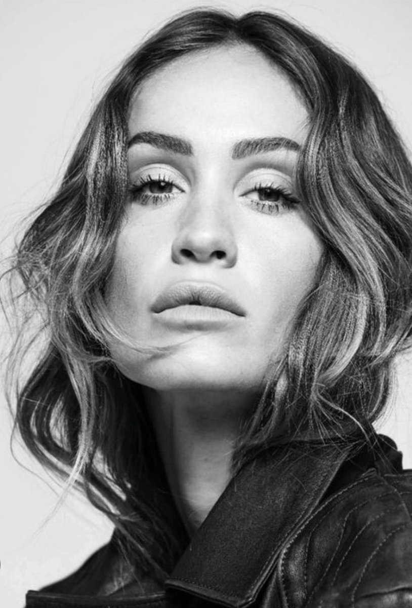 Jow, carallo. Basta drama. Basta cazzate. Riprenditi! ♥️🥰

#GrandeFratello #Helena