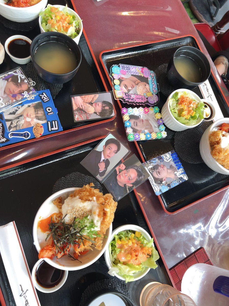 _____shibu_'s tweet photo. 久しぶりのEN会𓂃
セントナ行ってcafeで話して
短い時間だったけど楽しかった~☺️💛
⁡
カツ丼もタルトも美味しかったな🥹💓
2人ともまた遊ぼうね🤍
⁡ https://t.co/1Qa7EAgqu4