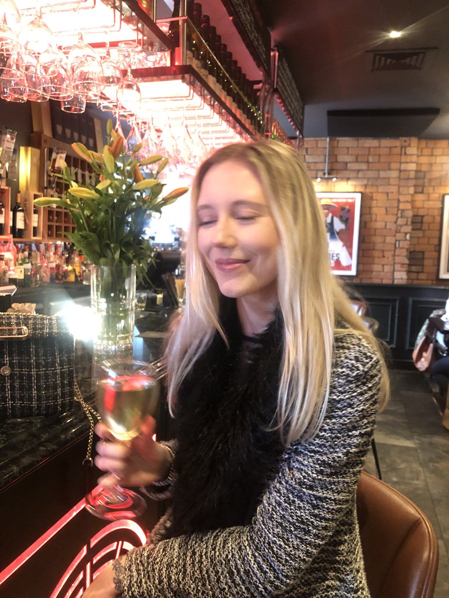 Had the best birthday 🥳💕☺️ 

It’s been a while since I did ‘feet’, should I get back into it and show off my feet regularly?😉👣 

#findom #sexyfeet #footfetish #prettyfeet #paypig #smellyfeet 

💕 

instagram.com/sophielouise22…

^^ #instagram #insta #instalive