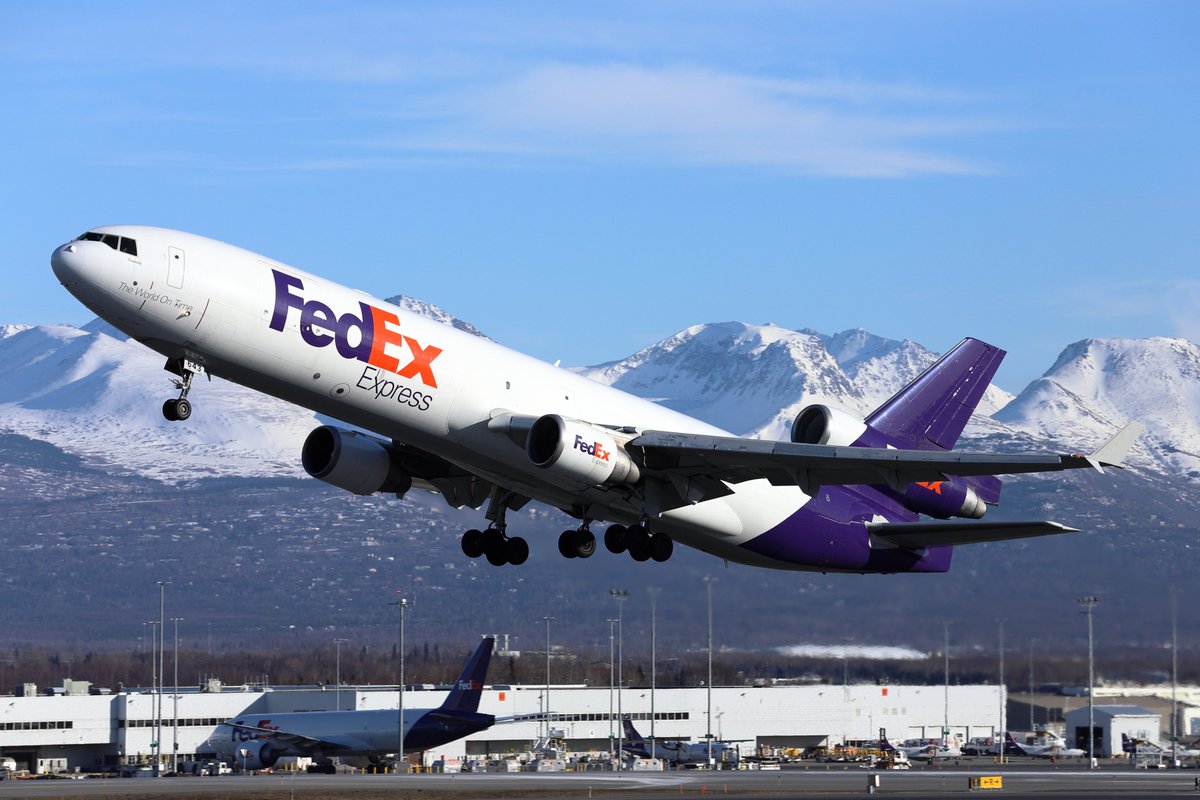 PANC RWY33 10/Mar/2025
FedEx FDX14 ANC-MEM
N643FE McDonnell Douglas MD-11F