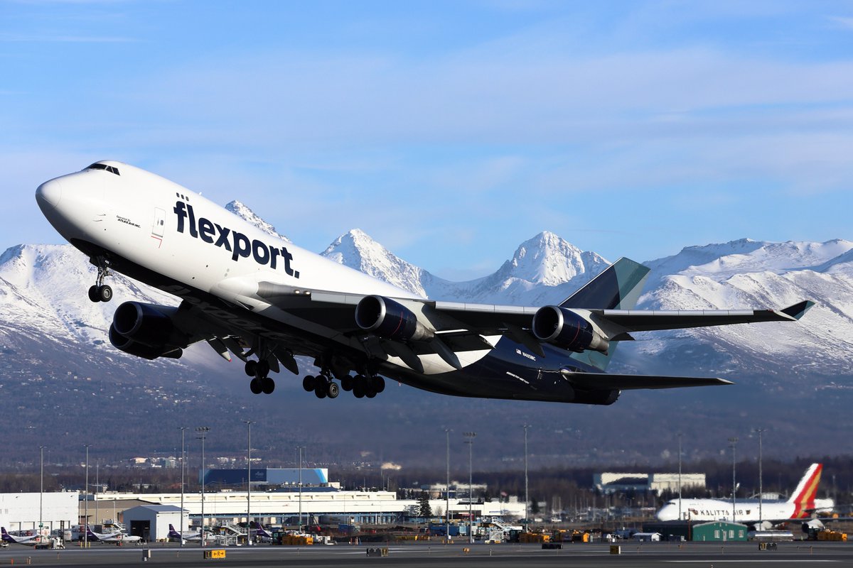 PANC RWY33 10/Mar/2025
Flexport GTI8766 ANC-HKG
N485MC Boeing 747-45EF
ーーーーー
2代目フレックスポート
454はソウルでも撮っていましたが485は初めて
香港行きなのに軽い上がり