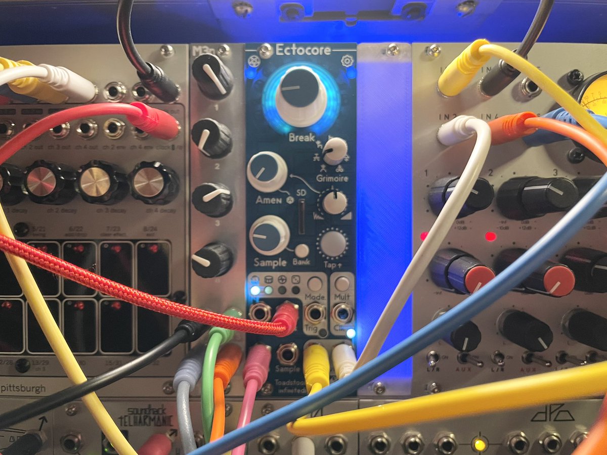 boutiquepedalny's tweet image. ヤバいモジュール2つ再入荷🎛️🎛️
Vhikk X とEctocore
Ectocoreは恐らくこれで再入荷は最後🥹のでお早めに💫
どちらもまじで要チェックモジュール👍
boutiquepedalnyc.com/phone/product-…

#vhikkx #ectocore #eurorack #modularsynth #ユーロラック #モジュラーシンセ  #tada #bpnyc #boutiquepedalnyc #noisebuddha