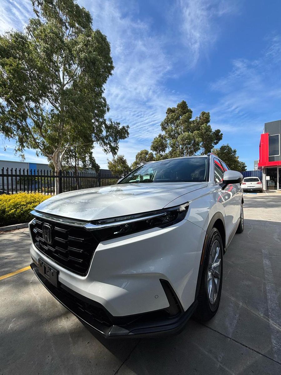 autodirectlk's tweet image. ✅ We Deliver as Promised!

The first batch of Honda CR-V VTi L7 2025 is on its way to its new owners! 🚗💨

With Vehicles on Demand, import your car exactly how you want it—your specs, your way! 🔥

#HondaCRV #VehiclesOnDemand #Autodirect #WeDeliver #DriveYourDream
