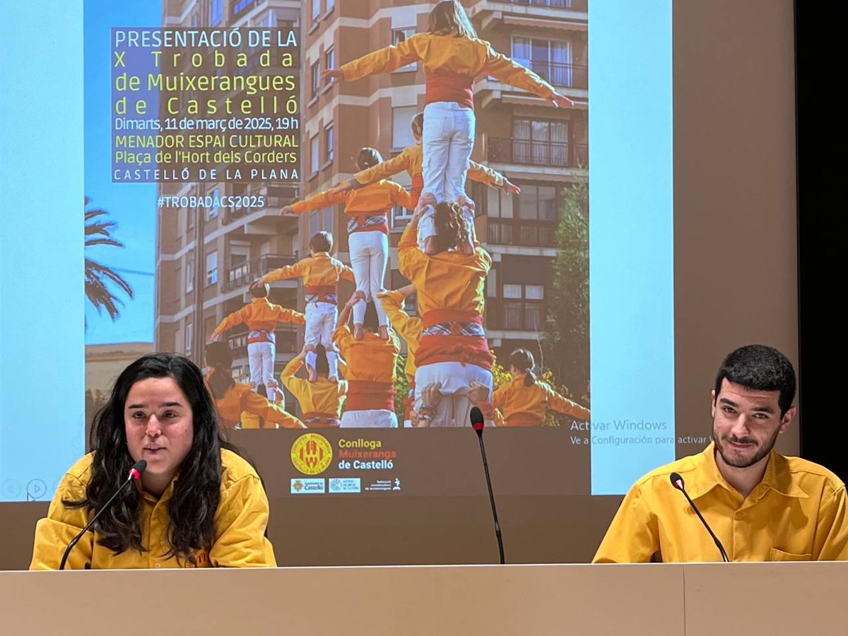 pautrobadorets's tweet photo. Al costat de la Conlloga Muixeranga en la presentació de la X Trobada de Muixerangues de Castelló perquè, si es perden els orígens, es perd la identitat.
Moltes ganes de vore-vos a la plaça.
Visca la Cultura Popular.
#Muixeranga
#Conlloga
#XTrobadaCs
#ToquemElCel
#FemPinya https://t.co/xviWkONmXw