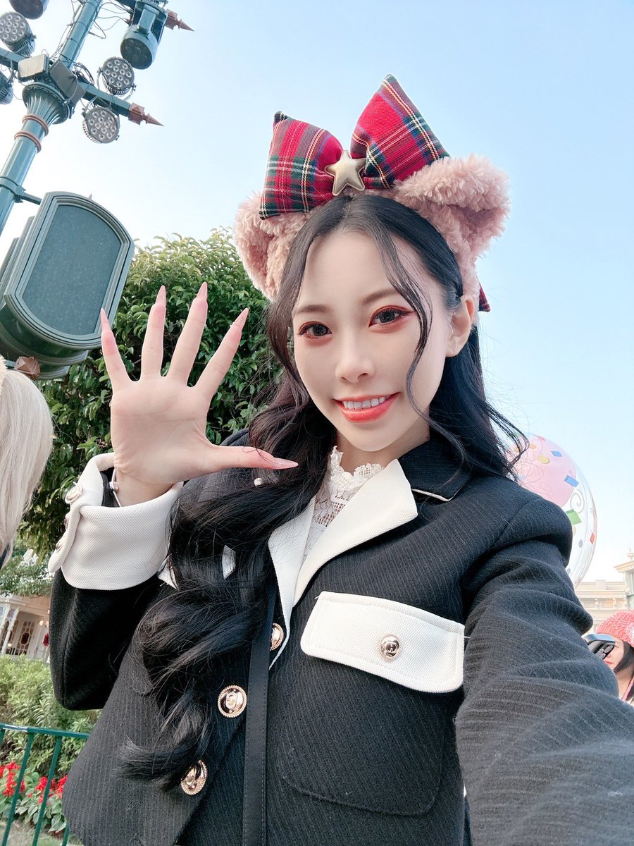恰巧看到這張照片的話

就給自己五秒鐘開心起來吧👋 https://t.co/2n9IiLDINs