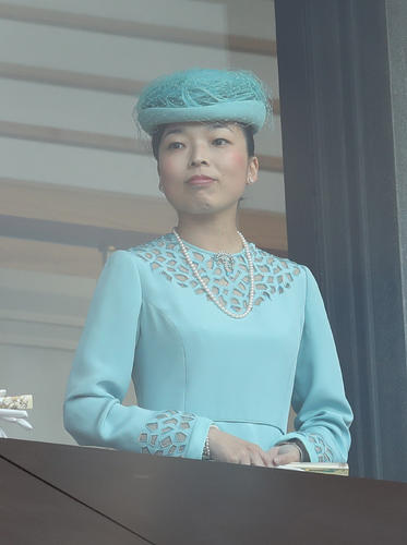 【発表】三笠宮家の長女・彬子さま、「彬子女王のオールナイトニッポンPremium」担当
news.livedoor.com/article/detail…

皇室の同番組出演は、1975年に彬子さまの父で「ヒゲの殿下」の愛称で知られた三笠宮寛仁さま以来50年ぶり。ゲストは、彬子さまと関係の深い中村勘九郎と、立川志の八が出演する。