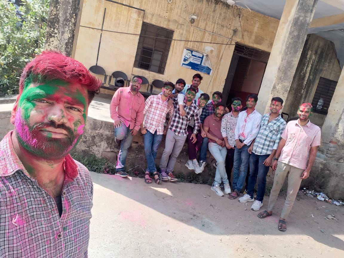 बेरोजगार बाबा (@baba_berozagar) on Twitter photo Sub treasury HINDAUN CITY Sub treasury HINDAUN CITY