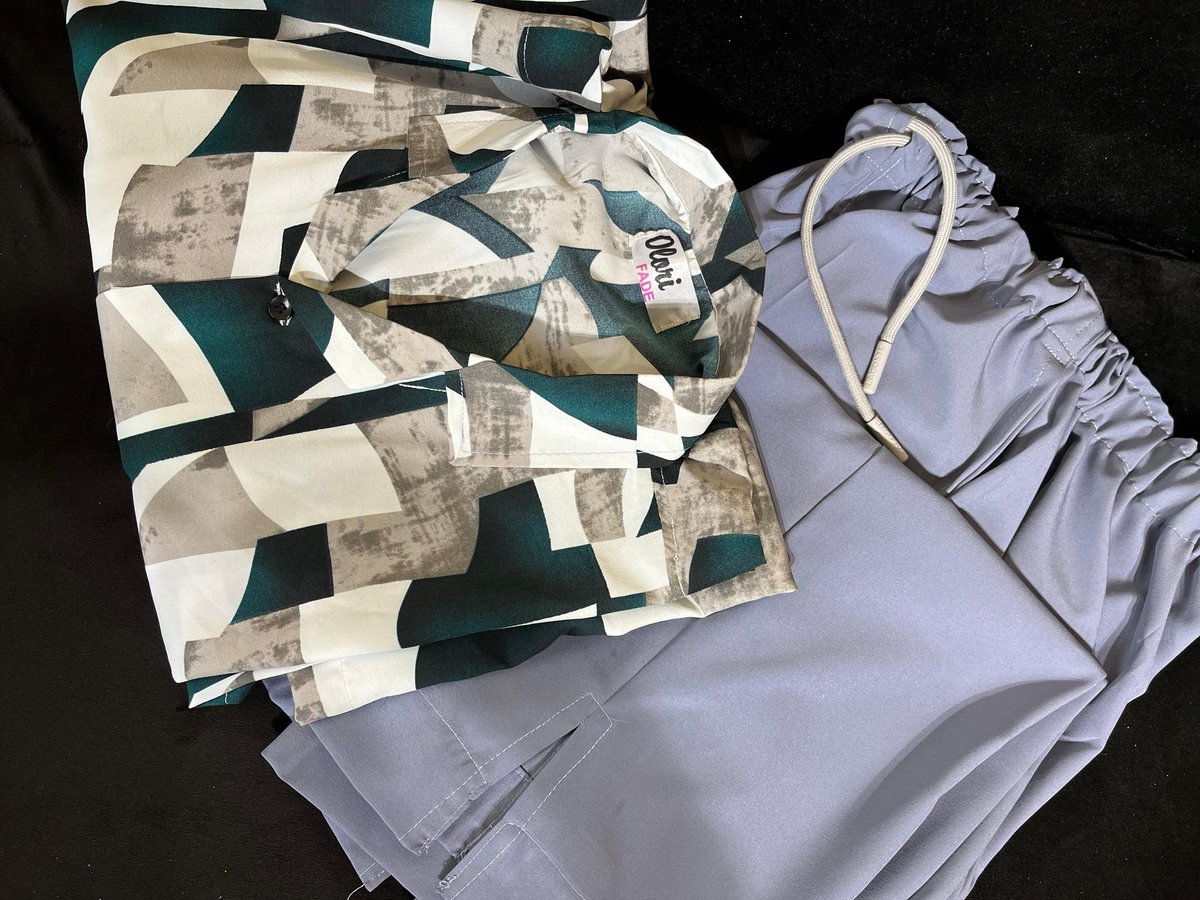 OloriFade1's tweet image. Men's 2pices and vintage shirts available!
2pices price; #20,000 Only 
Shirt price;#12,000 Only 
We deliver nationwide 
#Readytowear
#Akurevendor