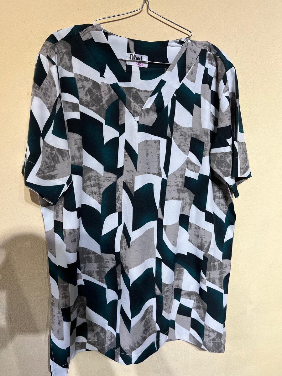 OloriFade1's tweet image. Men's 2pices and vintage shirts available!
2pices price; #20,000 Only 
Shirt price;#12,000 Only 
We deliver nationwide 
#Readytowear
#Akurevendor