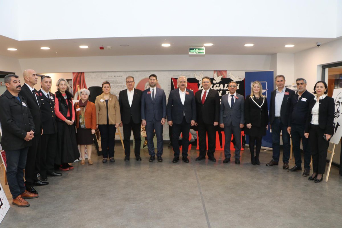 Kaymakamımız Sayın <a href="/_AliAkca_/">Ali Akça</a>,

İstiklal Marşı'mızın kabulünün 104. yıl dönümü kapsamında "#12mart İstiklal Marşı'nın Kabulü ve Mehmet Akif ERSOY'u Anma Programına" katıldılar.  🇹🇷🇹🇷🇹🇷

📍Özel Söke Sınav Koleji

#12MartİstiklalMarşınınKabulü