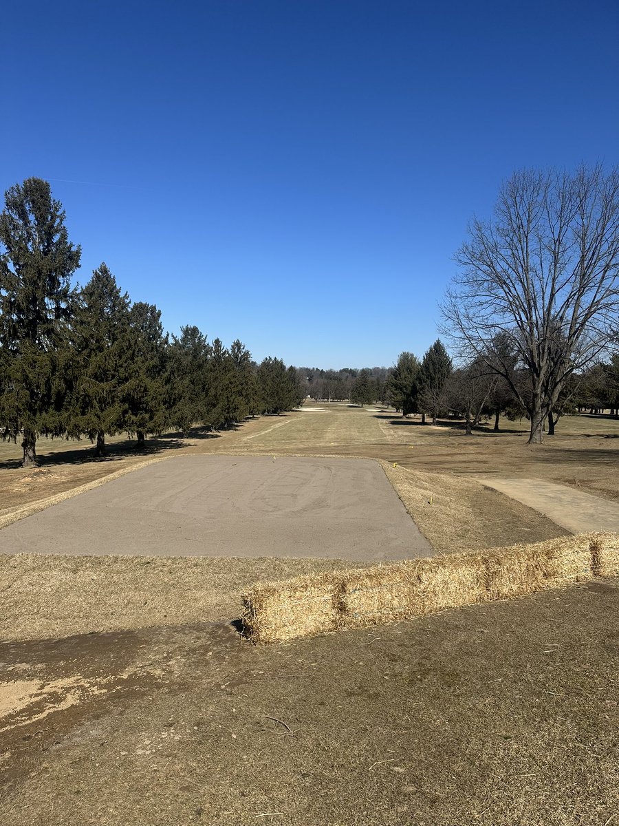 OGCgrounds's tweet image. Spring is here! Busy last 2 weeks at OGC. New trees going in, renovated 13 tee, first cup and first spray of the year (seedhead suppression). Continuing on stumphole cleanup as we head into our first tournament of the year on Saturday. BUCKLE UP!