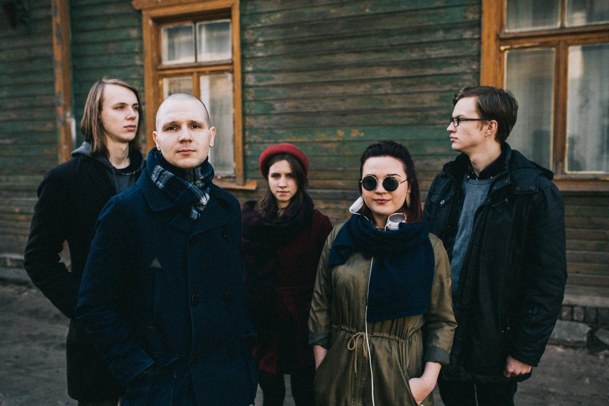 Bija gods ciemoties pie Ulda Rudaka, <a href="/NabaRadio/">RadioNaba</a>  raidījumā “Zibens pa dibenu”, kas veltīts visu laiku labākajiem latviešu mūzikas ierakstiem. Runājām par 2016. gadā kopā ar Tvērumiem izdoto albumu “Audums”.

Raidījuma ieraksts: naba.lsm.lv/lv/raksts/zibe….

Albums “Audums”: