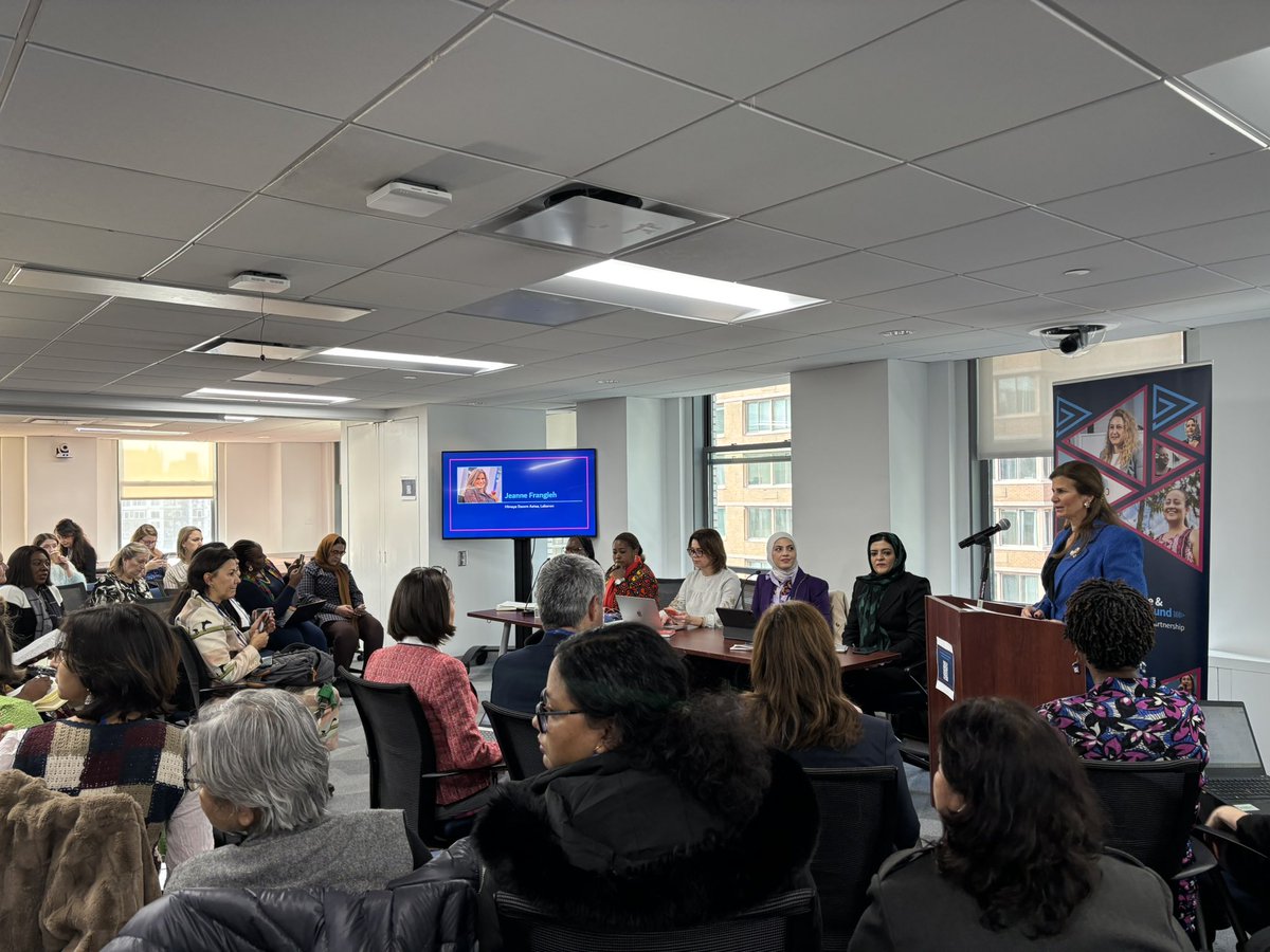 HAPPENING NOW!

Join <a href="/wphfund/">Women's Peace & Humanitarian Fund</a>, <a href="/careintuk/">CARE International UK</a>, <a href="/SpainUN/">España en la ONU</a>, <a href="/ItalyUN_NY/">Italy UN New York</a> &amp; <a href="/WhatWorksUK/">What Works</a> as we discuss how women's orgs can influence 💰 decisions that shape peacebuilding &amp; humanitarian action.

Excited to kick off Day 3 of #CSW69 w/ this key 🗨️.

Watch it here: wphfund.org/exploring-the-…