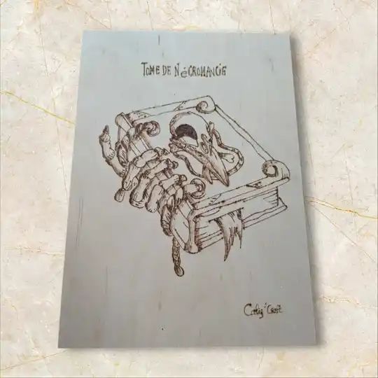 CaliUny's tweet image. découvrez 4 pyrogravures uniques sur bois de bouleau, brûlées à 500°C, illustrant des tomes de magie. Chaque pièce raconte une histoire mystérieuse et envoûtante, parfaite pour les amateurs d&apos;art et de mysticisme. #ArtUnique #Pyrogravure