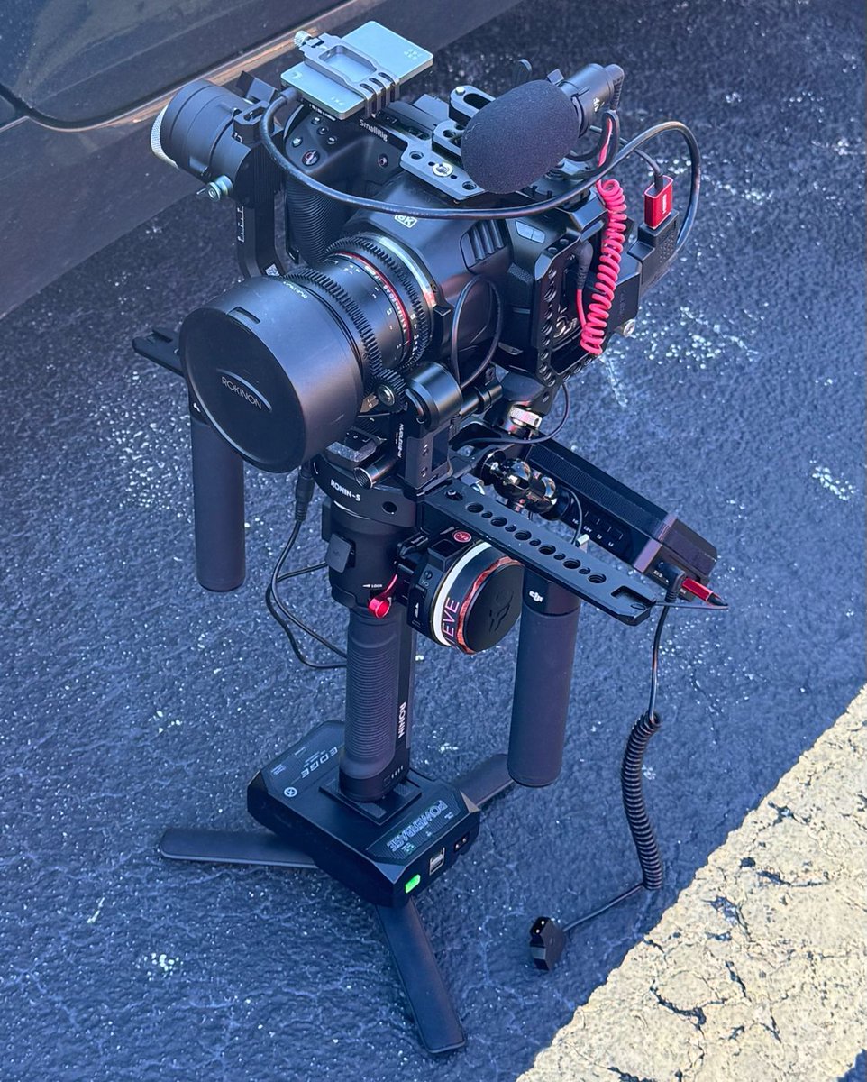 qbfilmsllc's tweet photo. We Ready for the day
•
•
•
•
•
#camera #blackmagicdesign #qbfilmsllc #ronins #bmcc6k #lithonia #filmlife #videographer #atlantavideographer #videography #cameraman https://t.co/jxKS1g7RzH