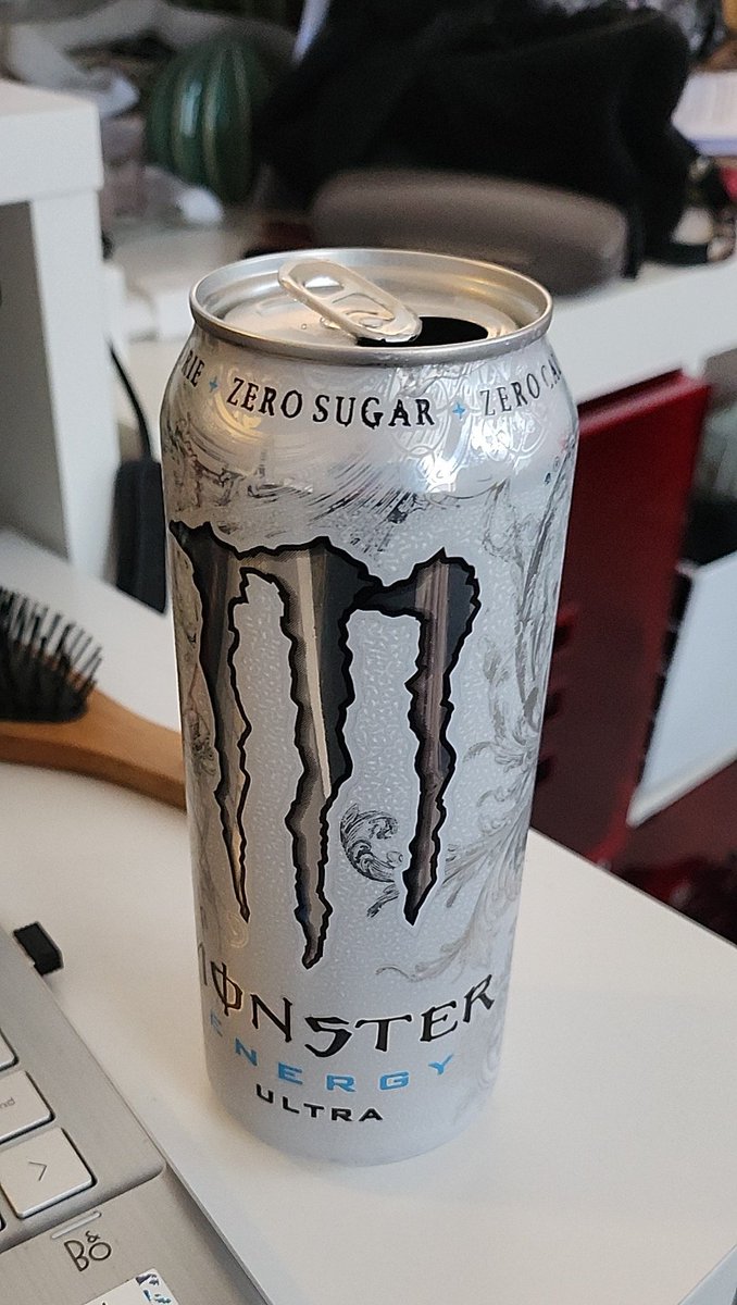 BDYSNTCHRZ4EVR's tweet image. high #ashell just had a sip of this and it was so good i moaned a little
