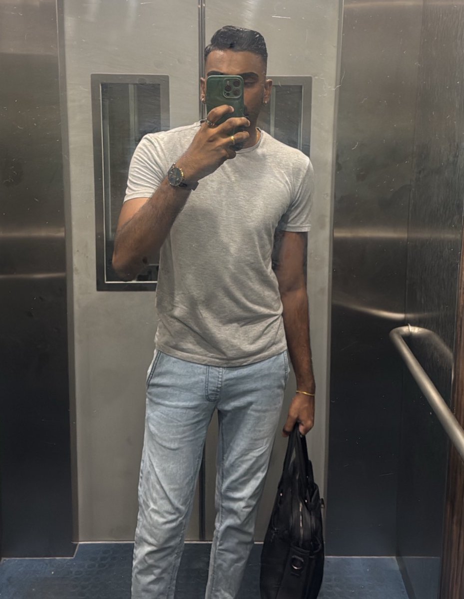 dress down day 😎