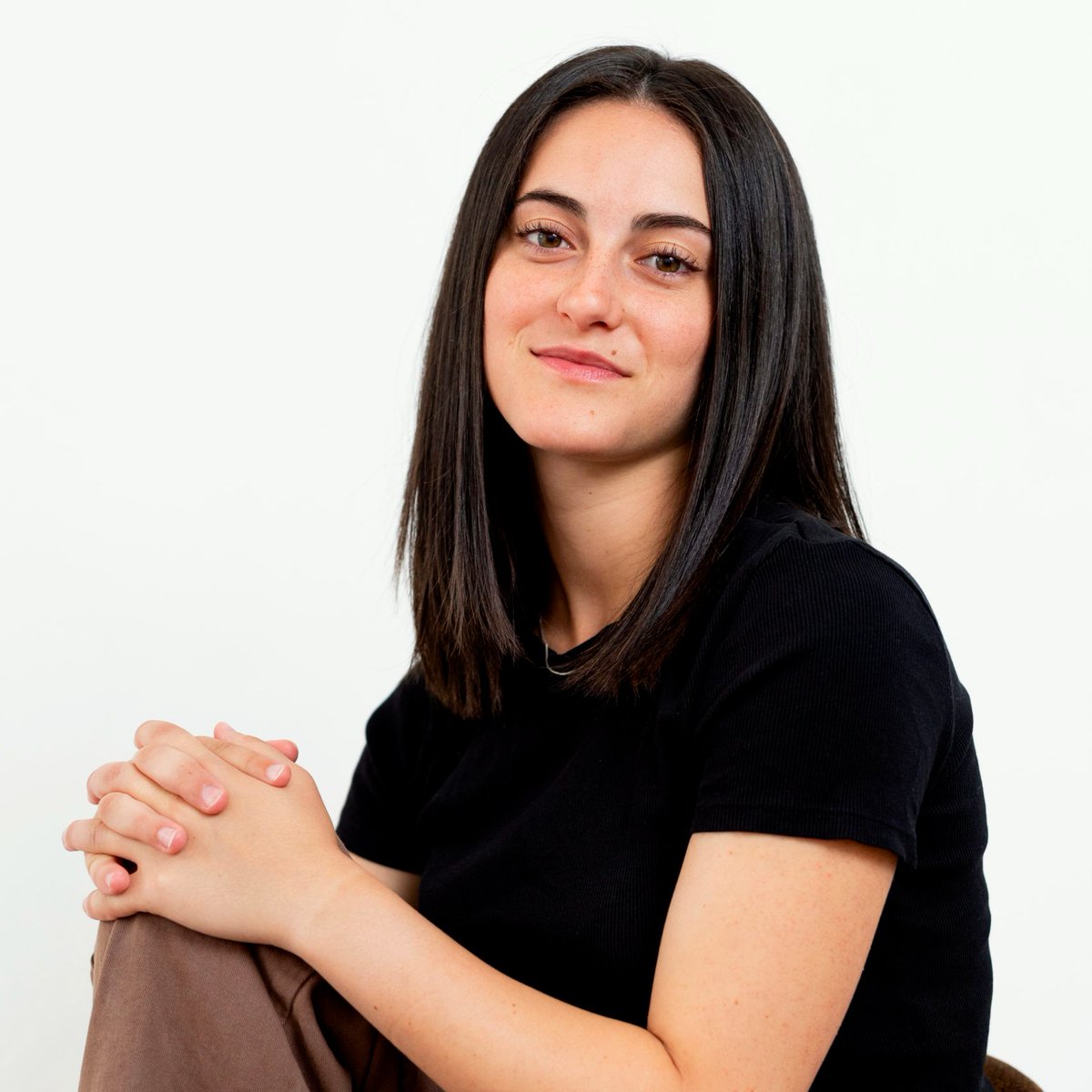 CORTO! Tommy tiene que dejar el piso que comparte con sus amigos en #Granada. Terminados los estudios en <a href="/CanalUGR/">Universidad Granada</a>, busca un nuevo hogar saltando al vacío de una vida sin amueblar. Próximo rodaje.💚
👉Dani Téllez, <a href="/AdaMarlh/">Ada Mar</a>, Tusti de las Heras...
👉verkami.com/projects/40366…