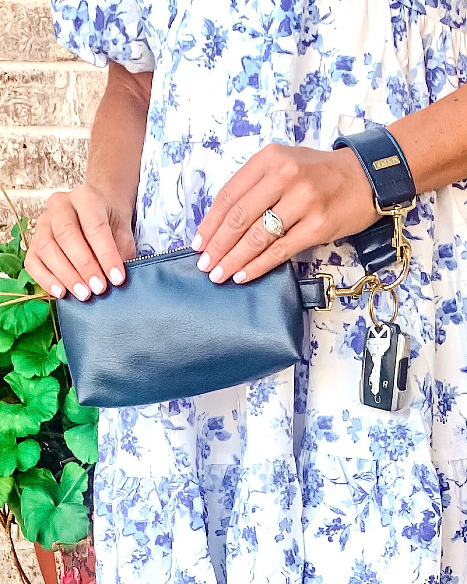 MyKeyper's tweet image. &quot;I highly recommend These have become my favorite -- size is perfect, comfortable to wear on your wrist.  I will probably buy one in every color.&quot; 💙 Chanel O⁠