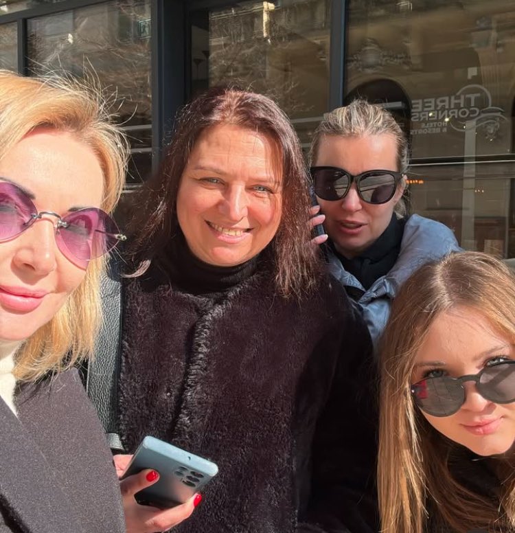 Parker Jennifer Nina Joewel (@edwindeleon12) on Twitter photo 