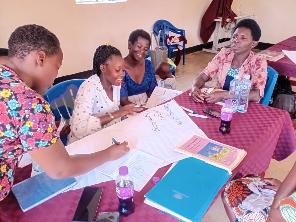 VSO_Uganda's tweet image. Women in Uganda spend 15% of their time doing unpaid care work to support families & society. Our Education project in Karamoja is empowering caregivers with skills to support children & facilitate continuous learning beyond the classroom @UNICEFUganda @IrlEmbUganda