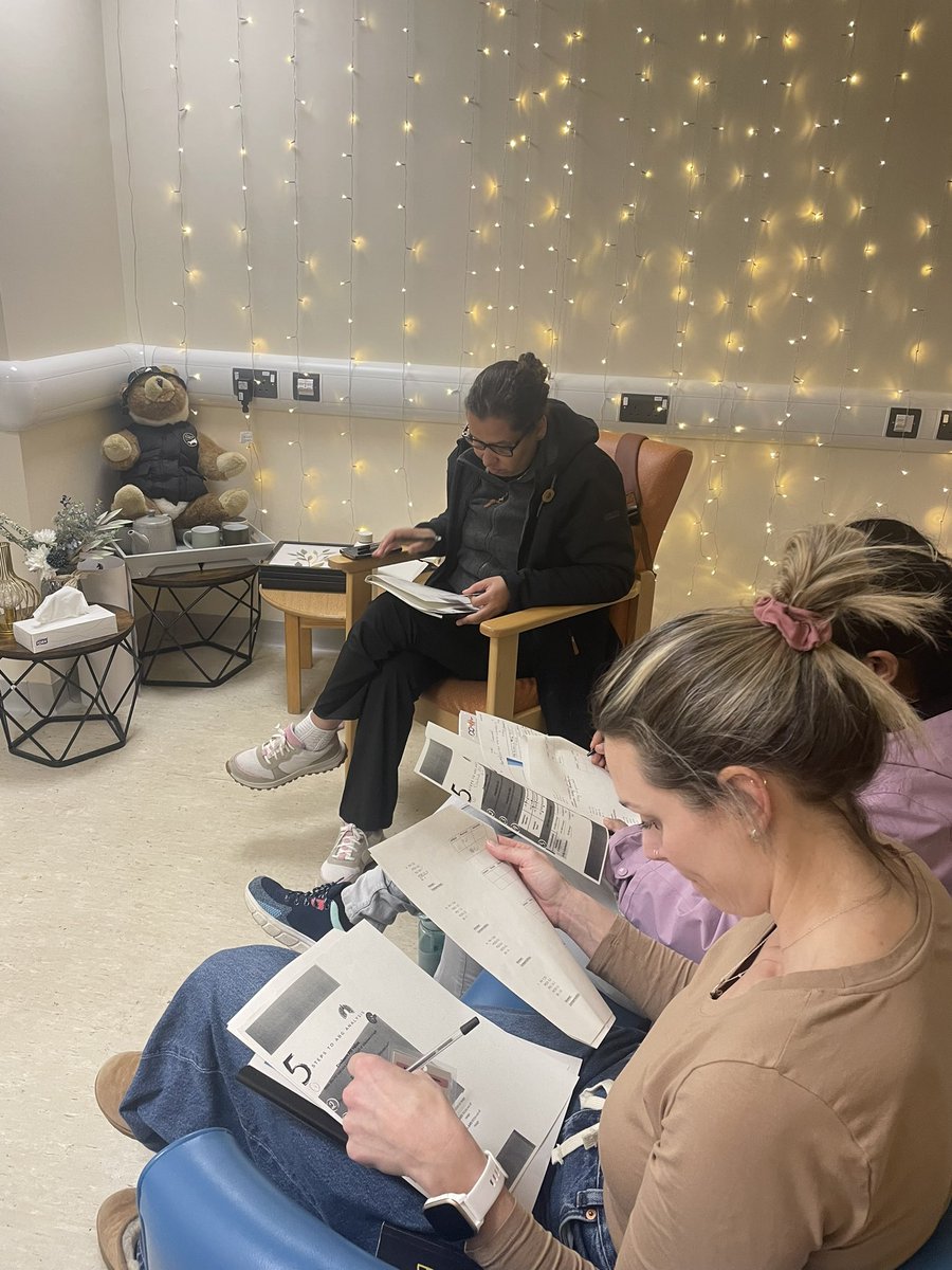 RespiratoryUHP's tweet photo. First cohort of level one nurses for 2️⃣0️⃣2️⃣5️⃣ Today we covered ABG interpretation, Acute NIV, major haemorrhage, managing acute asthma and PE’s and A-E assessments 🩻🫁❤️@harrietsarahhh @matron_mike @JannerJosh1 https://t.co/q7lQTND6EZ