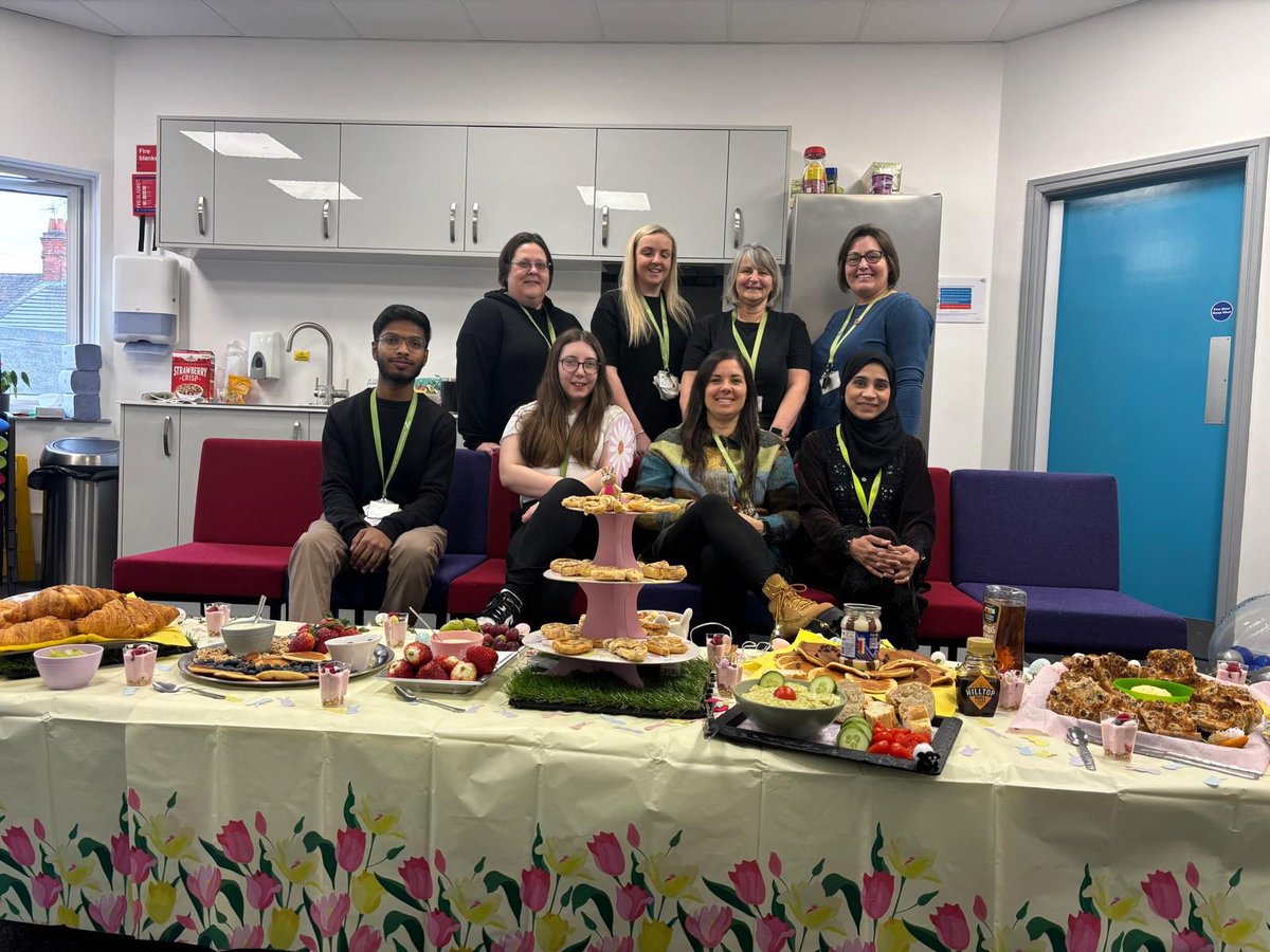 Fosse_TMET's tweet image. Year 2 staff put on a delicious Easter themed breakfast for this month’s ‘Wake Up Wednesday’. 🐣🍫#fmcommunity #fmculture