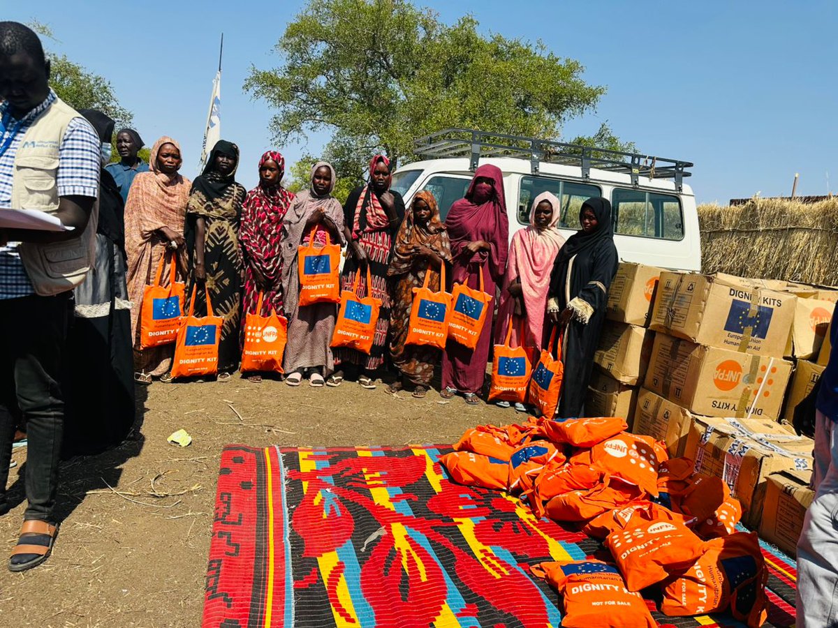 UNFPA South Sudan (@unfpasouthsudan) on Twitter photo Amid urgent chaos of humanitarian emergencies, where survival depends on access to food, clean water, and shelter, a deeply personal but often invisible challenge persists for millions of women & girls: managing their menstrual hygiene.
<a href="/UNFPA/">UNFPA</a> and <a href="/eu_echo/">EU Civil Protection & Humanitarian Aid 🇪🇺</a> provide dignity kits. Amid urgent chaos of humanitarian emergencies, where survival depends on access to food, clean water, and shelter, a deeply personal but often invisible challenge persists for millions of women & girls: managing their menstrual hygiene.
<a href="/UNFPA/">UNFPA</a> and <a href="/eu_echo/">EU Civil Protection & Humanitarian Aid 🇪🇺</a> provide dignity kits.