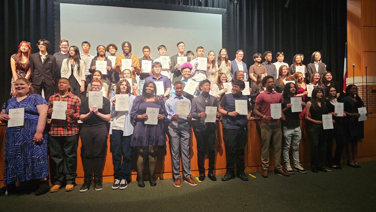 We were thrilled to welcome so many new inductees into the National Honor Society last night. These remarkable students exemplify the Four Pillars of National Honor Society: Character, Service, Leadership, and Scholarship. Keep shining bright and carry these pillars with pride!