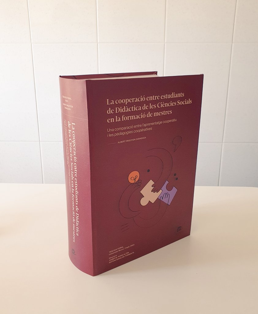 Grup EACoop (@gr_eacoop) on Twitter photo 📢 El Dr. <a href="/Albert_Irigoyen/">Albert Irigoyen Z.</a> guanya el Premi Extraordinari de Doctorat <a href="/universitatURV/">Universitat Rovira i Virgili</a> per la seva tesi sobre cooperació entre estudiants en Didàctica de les Ciències Socials. Primera tesi en aquest àmbit a la URV i a Espanya! #Recerca #Educació
goo.su/qTuRf 📢 El Dr. <a href="/Albert_Irigoyen/">Albert Irigoyen Z.</a> guanya el Premi Extraordinari de Doctorat <a href="/universitatURV/">Universitat Rovira i Virgili</a> per la seva tesi sobre cooperació entre estudiants en Didàctica de les Ciències Socials. Primera tesi en aquest àmbit a la URV i a Espanya! #Recerca #Educació
goo.su/qTuRf