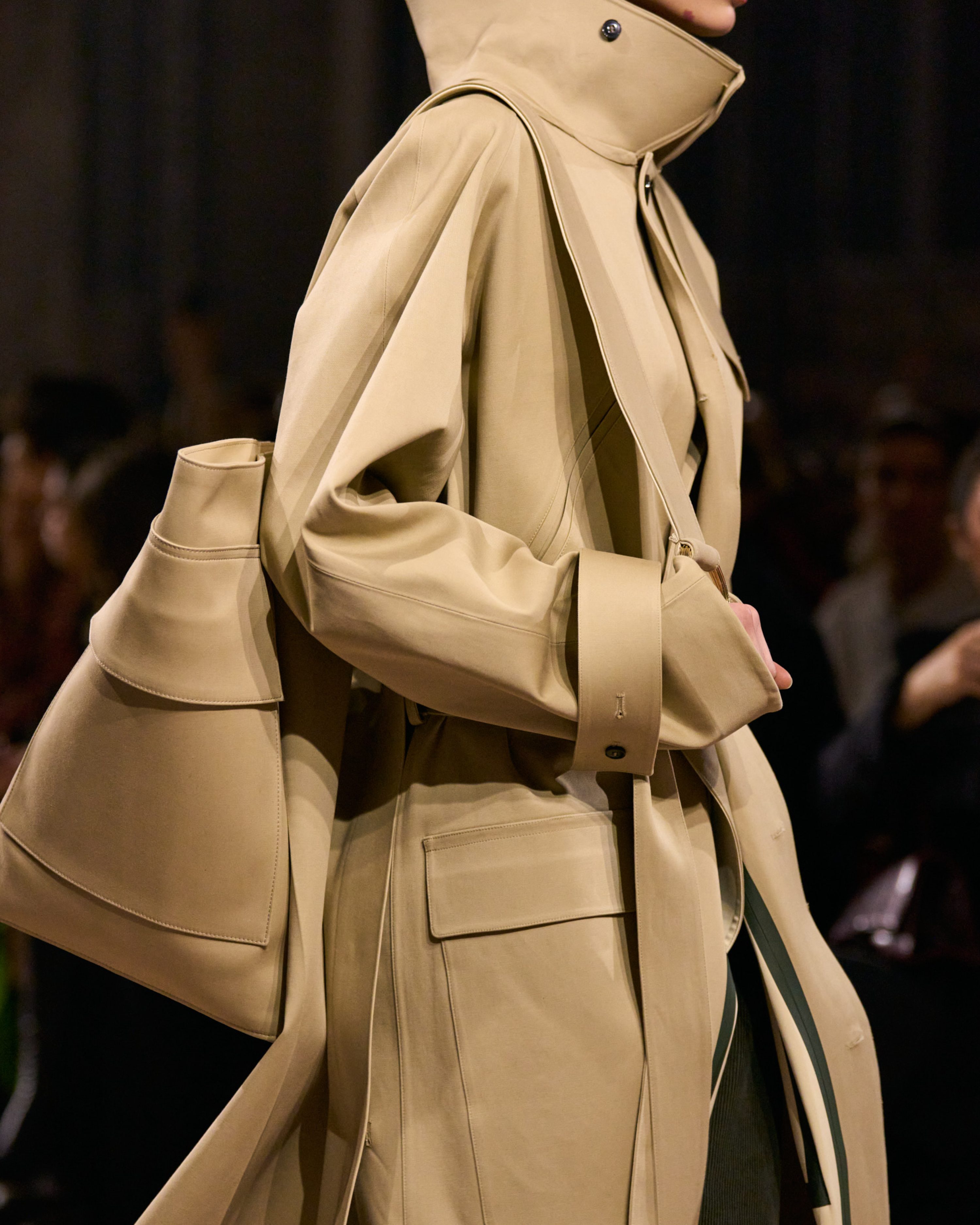 【23AW NEW】Victoria Beckham_woman / ベルテッド トップコート Victoria Beckham on X: 