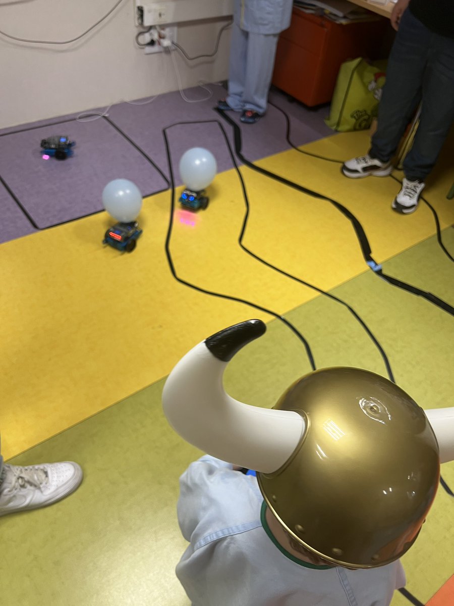 Nuestros <a href="/DgMakers/">DGMakers</a> vikingos han creado luchas vikingas con robots en las <a href="/EAEHD_RM/">EAEHD REGIÓN MURCIA</a>. Gracias a <a href="/GoldenmacEDU/">GoldenmacEDU</a> y a <a href="/IesAlcantara/">IES Alcántara</a>