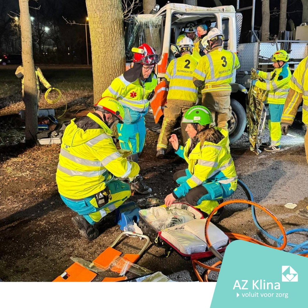 🚑 Rampoefening Spoedgevallen 🚑
Op 13 februari namen onze collega’s van de spoedgevallendienst deel aan een rampoefening.

Dank aan Brandweer Zone Rand - Post Brecht Brandweer Zone Rand - Post Sint-Job voor de samenwerking!