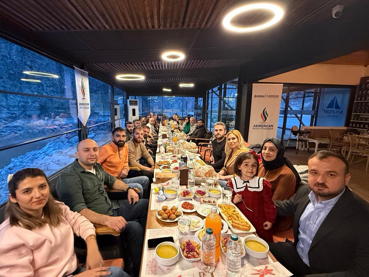 Artvin Merkez ve İlçelerimizde kesintisiz ve güvenli doğal gaz arzı için hizmet vermekte olan mesai arkadaşlarımız ve aileleri ile iftar programı düzenlenmiştir. Ramazan ayının birlik , beraberlik  ve hayırlara vesile olmasını dileriz...