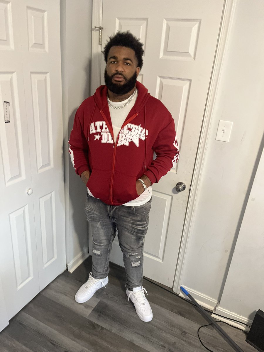 MBKash6's tweet photo. Da Richest bender https://t.co/9MTQzLmNOZ