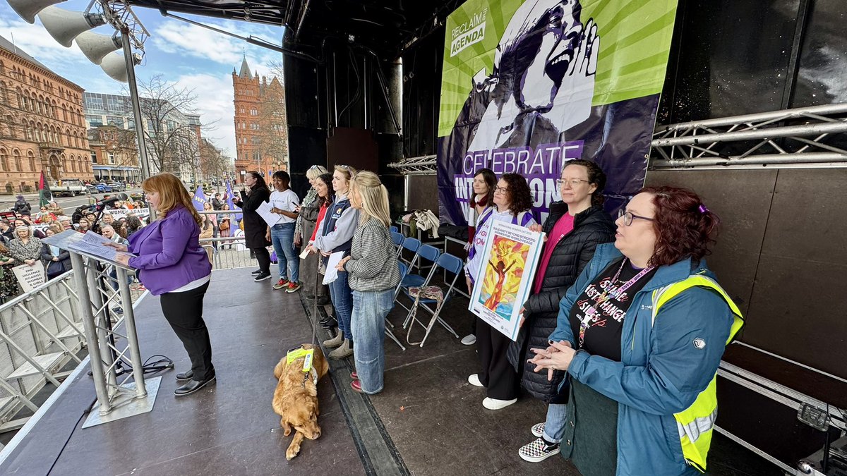 WOMEN WEDNESDAY ✊

Today we want to celebrate Cori, for her wonderful speech at International Women’s Day this weekend! 🎉

Cori spoke about the challenges to inequality facing women today and how we can make society a more peaceful place for everyone. -