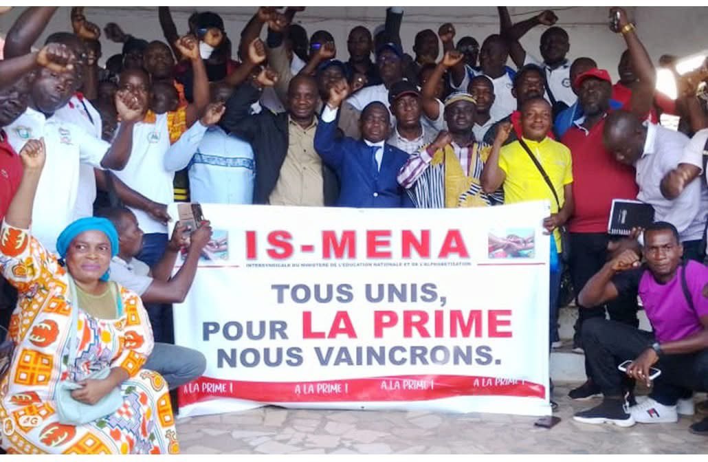 Guillaume K. Soro (@sorokguillaume) on Twitter photo ๐๐ฬ๐๐ฅ๐๐ซ๐๐ญ๐ข๐จ๐ง ๐ยฐ ๐๐๐-๐๐๐๐ ๐๐ ๐๐ฬ๐ง๐ฬ๐ซ๐๐ญ๐ข๐จ๐ง๐ฌ ๐๐ญ ๐๐๐ฎ๐ฉ๐ฅ๐๐ฌ ๐๐จ๐ฅ๐ข๐๐๐ข๐ซ๐๐ฌ (๐๐๐) ๐ซ๐๐ฅ๐๐ญ๐ข๐ฏ๐ ๐ฬ ๐ฅ๐ ๐ฏ๐ข๐ ๐๐ ๐ฅ๐ ๐๐๐ญ๐ข๐จ๐ง
Dans cette dรฉclaration, le Cadre restreint de Gรฉnรฉrations et Peuples Solidaires (GPS) se prononce ๐๐ฬ๐๐ฅ๐๐ซ๐๐ญ๐ข๐จ๐ง ๐ยฐ ๐๐๐-๐๐๐๐ ๐๐ ๐๐ฬ๐ง๐ฬ๐ซ๐๐ญ๐ข๐จ๐ง๐ฌ ๐๐ญ ๐๐๐ฎ๐ฉ๐ฅ๐๐ฌ ๐๐จ๐ฅ๐ข๐๐๐ข๐ซ๐๐ฌ (๐๐๐) ๐ซ๐๐ฅ๐๐ญ๐ข๐ฏ๐ ๐ฬ ๐ฅ๐ ๐ฏ๐ข๐ ๐๐ ๐ฅ๐ ๐๐๐ญ๐ข๐จ๐ง
Dans cette dรฉclaration, le Cadre restreint de Gรฉnรฉrations et Peuples Solidaires (GPS) se prononce