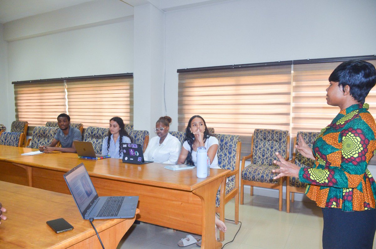On Tuesday, March 11, 2025, four(4) students from New York University (NYU), USA visited the Ghana Standards Authority (GSA) to explore the complexities of food safety in Africa and related testing issues.
